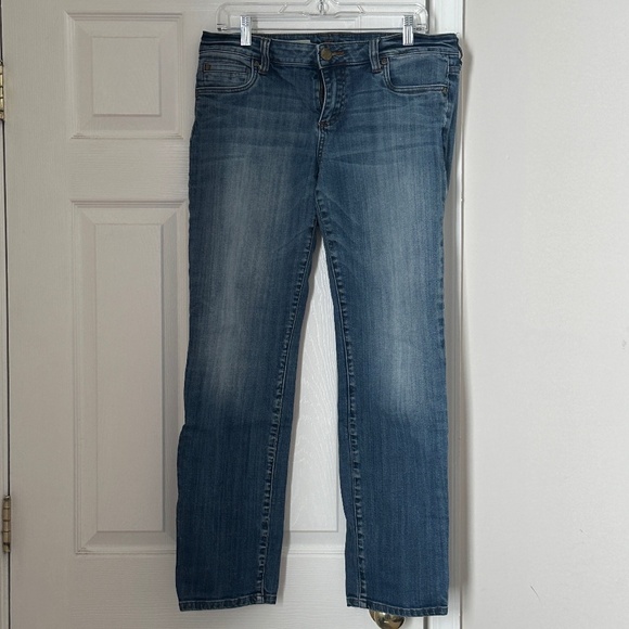 Kut From The Kloth Catherine Boyfriend Jean Size 10 Classic Regular Medium Wash - Picture 1 of 9